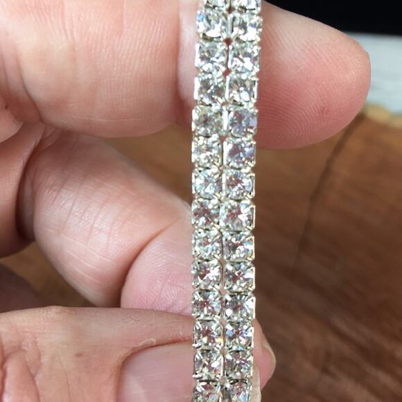 4 Stretch Bracelets in Various Styles Crystal, Animal Print, Bling‎ - Picture 10 of 13